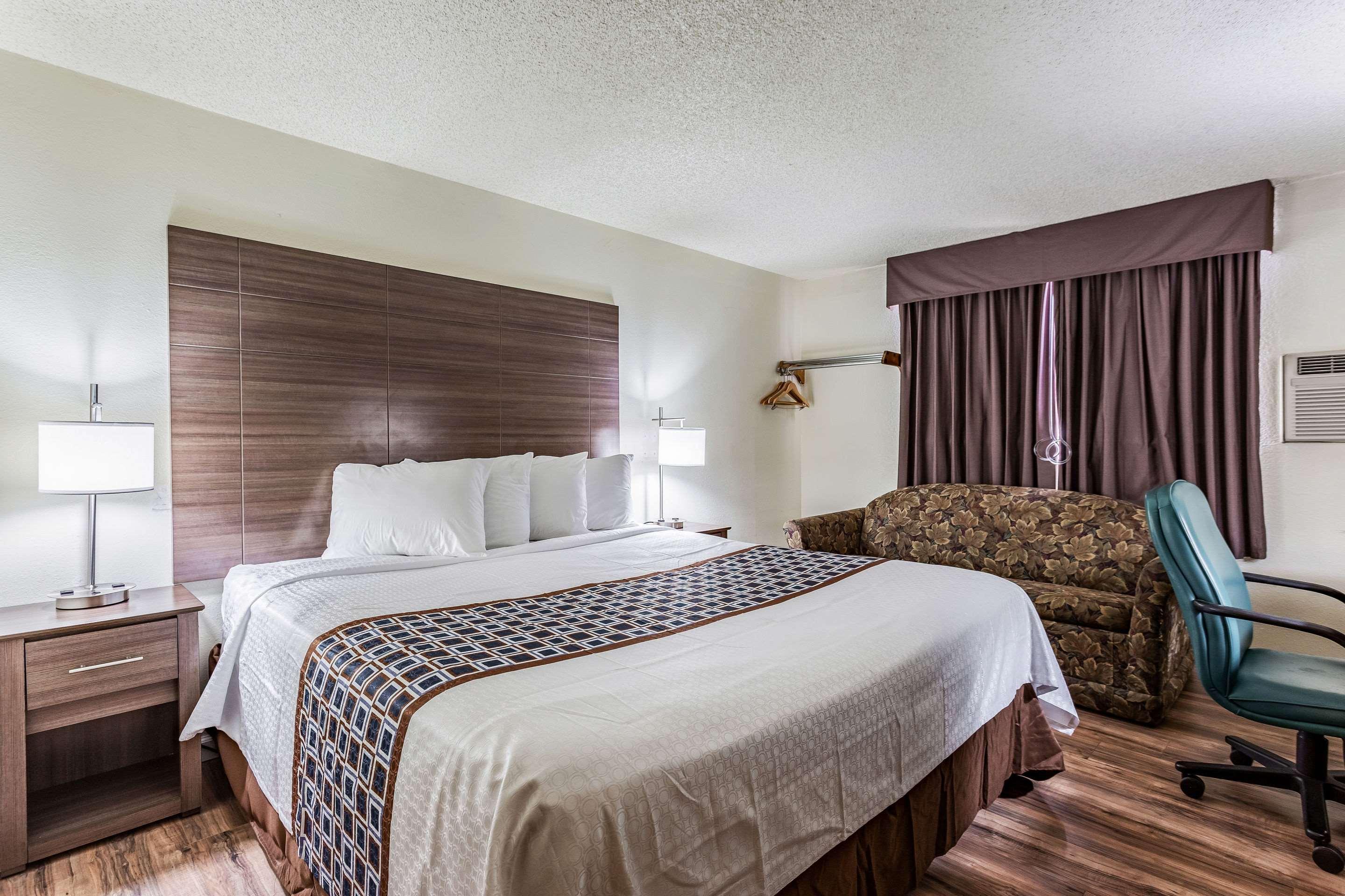 פרמינגטון Rodeway Inn מראה חיצוני תמונה