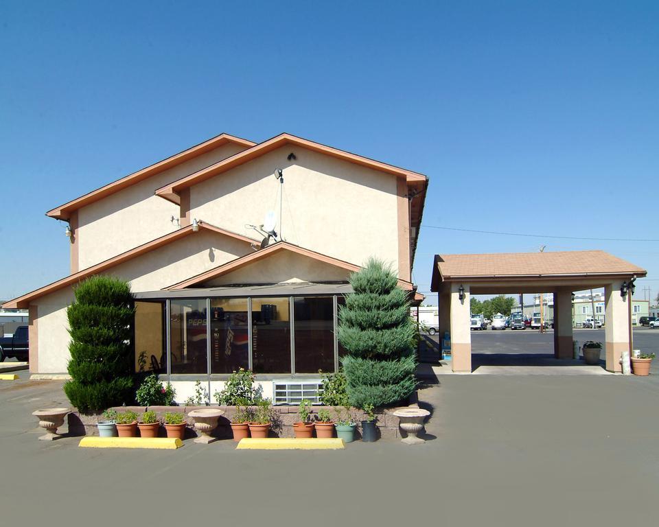 פרמינגטון Rodeway Inn מראה חיצוני תמונה