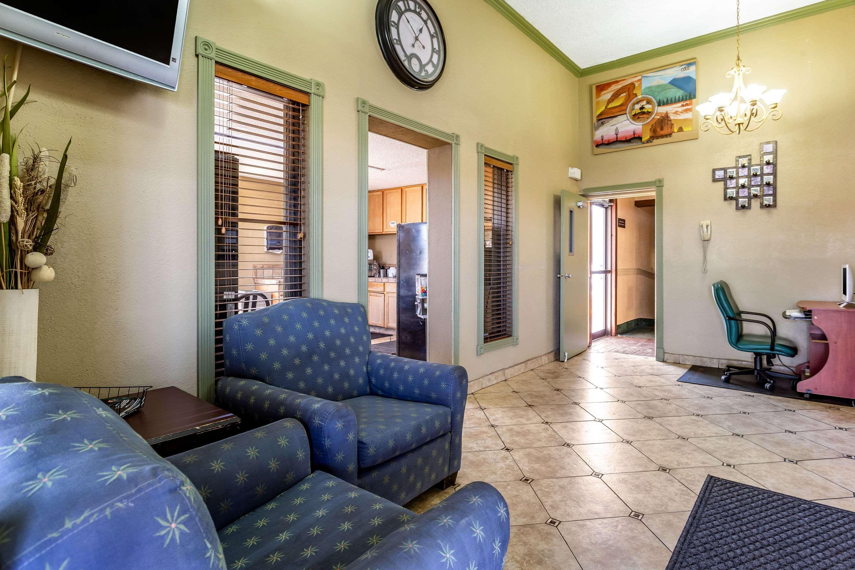 פרמינגטון Rodeway Inn מראה חיצוני תמונה