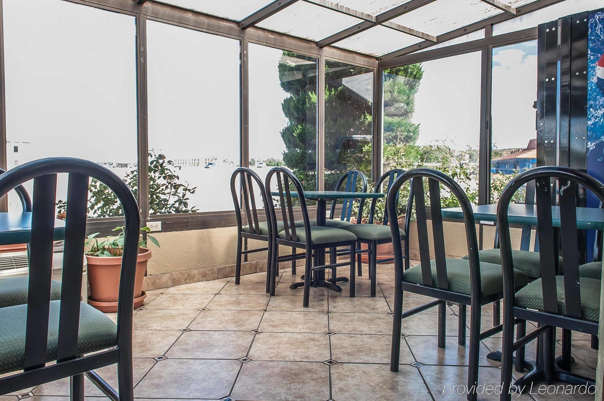 פרמינגטון Rodeway Inn מראה חיצוני תמונה