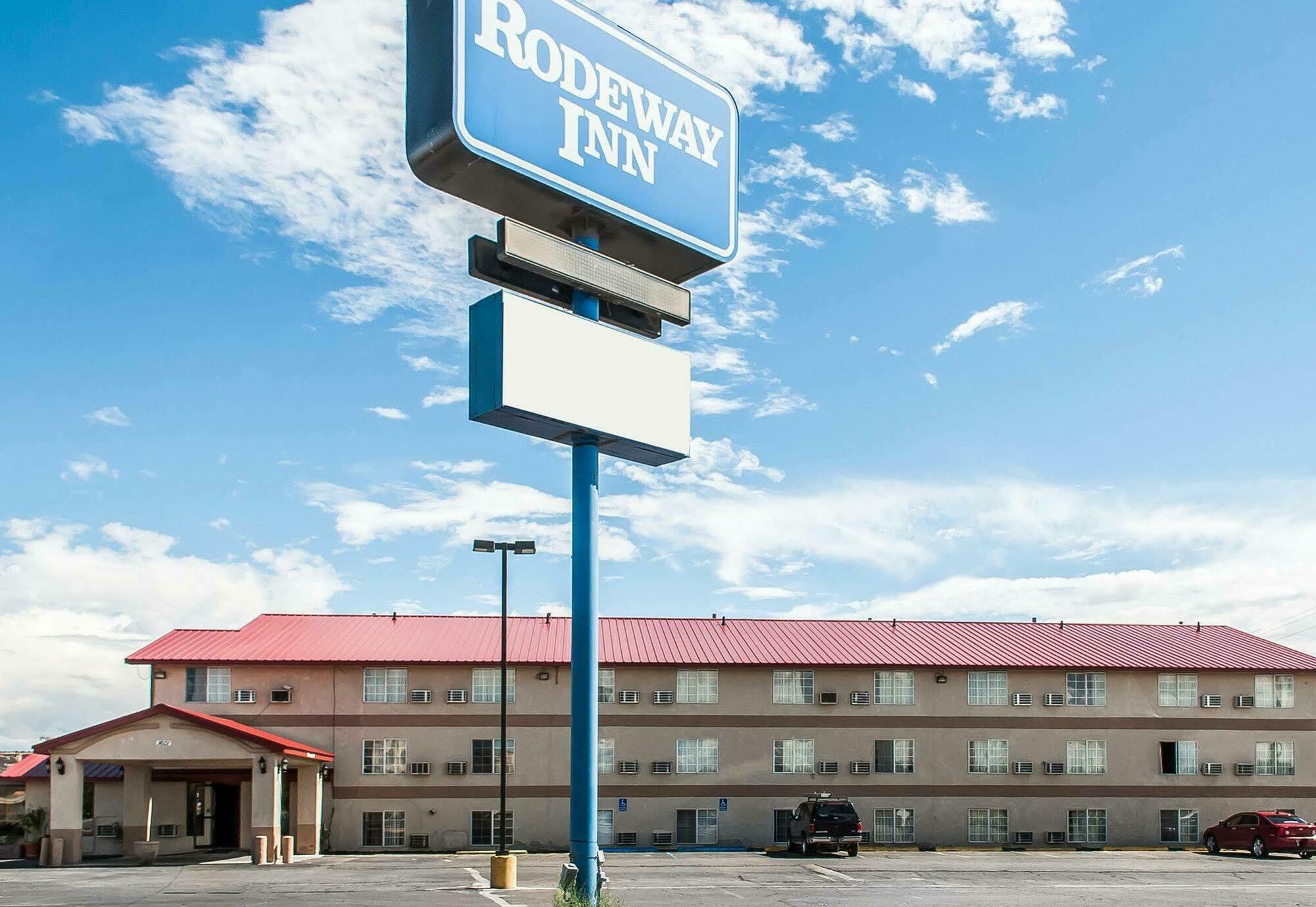 פרמינגטון Rodeway Inn מראה חיצוני תמונה